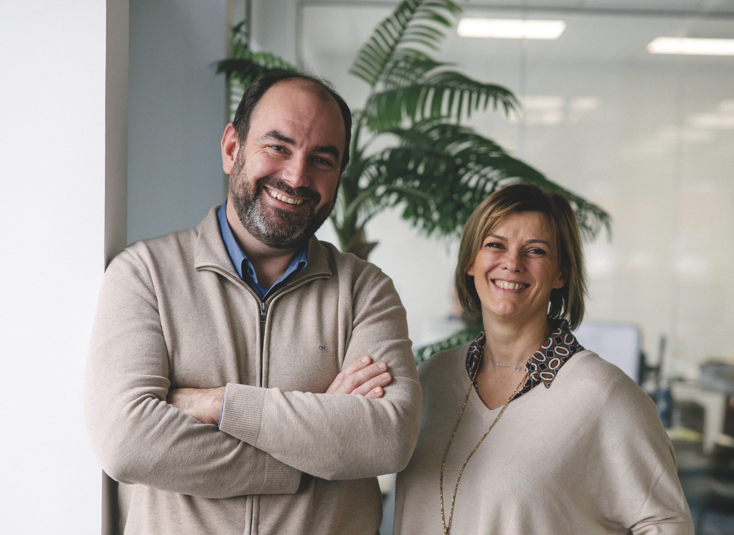 Fabien Baumann, fondateur et directeur du groupe EM Ascenseurs & Automatismes, et Réjane Creismeas, responsable développement