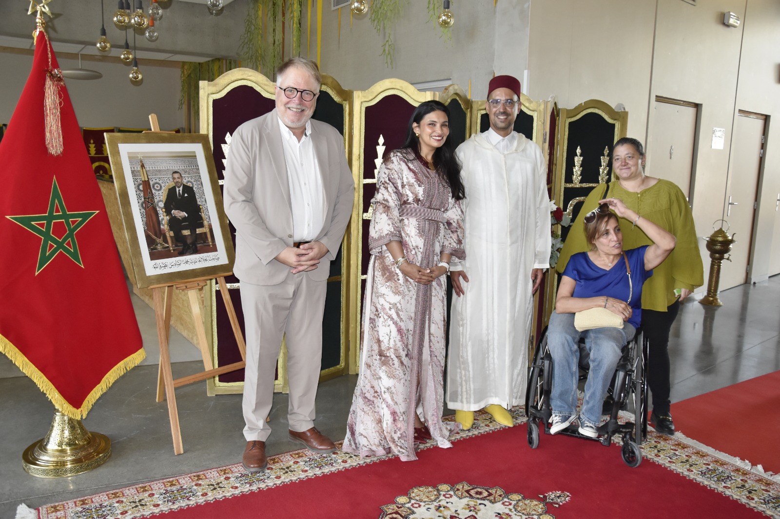 Le Consul Général du Royaume du Maroc à Dijon Souhail Bouslikhane et son épouse, notamment accompagnés de Monsieur de Maire de Chenôve Thierry Falconnet